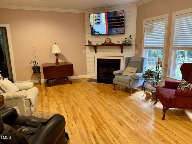 105 Perry Lane, Zebulon, NC 27597