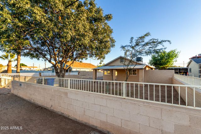 2515 E Adams Street, Phoenix, AZ 85034