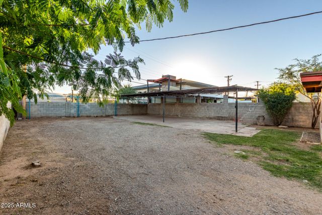 2515 E Adams Street, Phoenix, AZ 85034