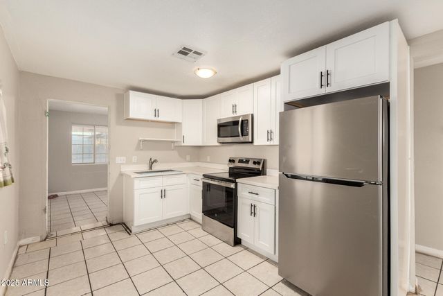 2515 E Adams Street, Phoenix, AZ 85034