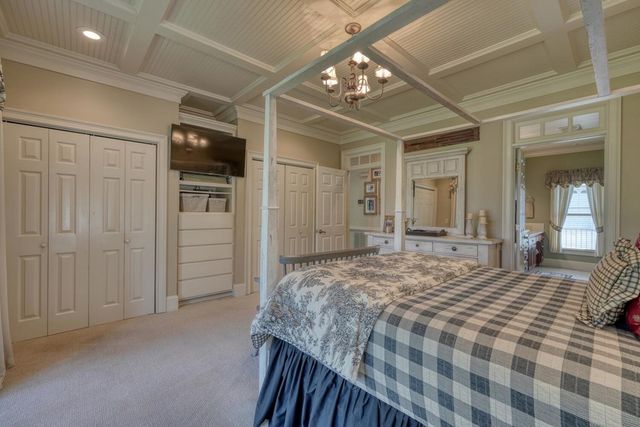 2267 Eastgate Drive, Hiawassee, GA 30546