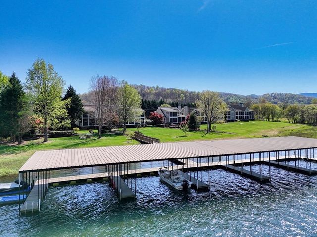 2267 Eastgate Drive, Hiawassee, GA 30546