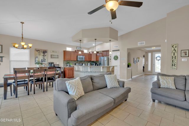 14545 Long Shadow Avenue, El Paso, TX 79938