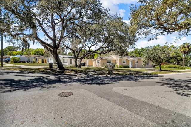 1796 HARBOR DRIVE, Clearwater, FL 33755