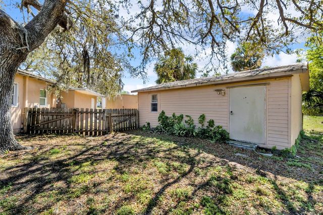 1796 HARBOR DRIVE, Clearwater, FL 33755