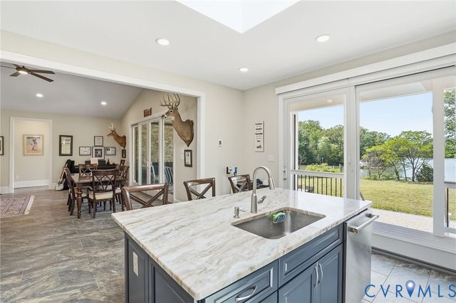 501 Glebe View Ln, Lottsburg, VA 22511