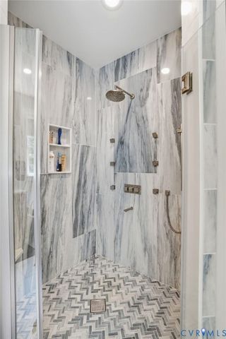 501 Glebe View Ln, Lottsburg, VA 22511