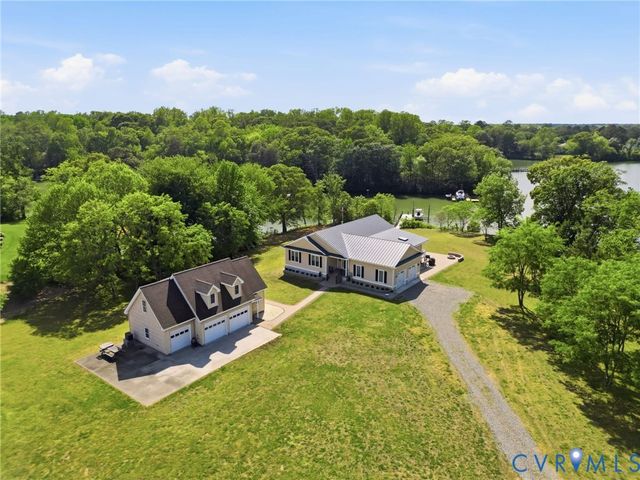 501 Glebe View Ln, Lottsburg, VA 22511