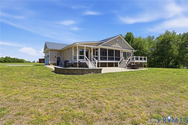 501 Glebe View Ln, Lottsburg, VA 22511