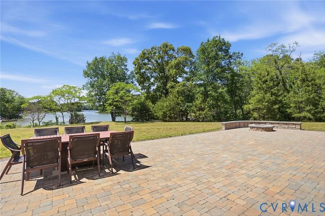 501 Glebe View Ln, Lottsburg, VA 22511
