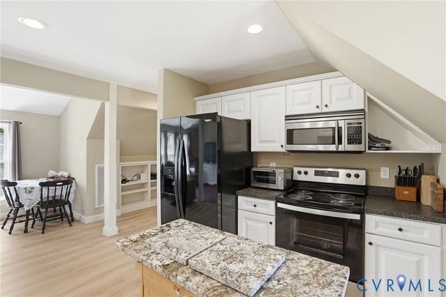 501 Glebe View Ln, Lottsburg, VA 22511