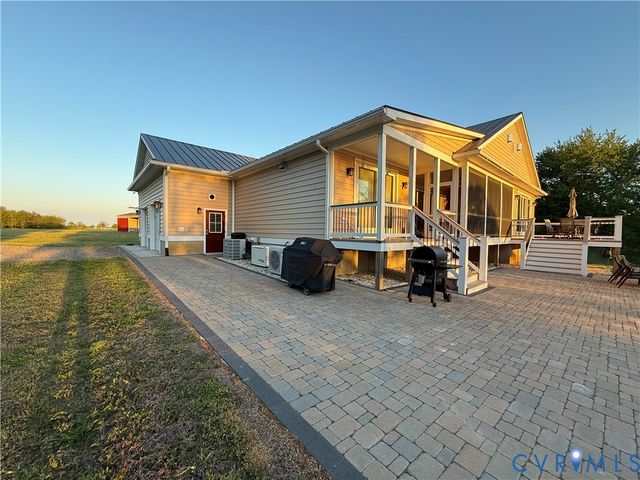 501 Glebe View Ln, Lottsburg, VA 22511