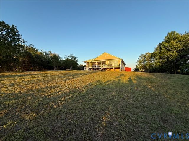 501 Glebe View Ln, Lottsburg, VA 22511