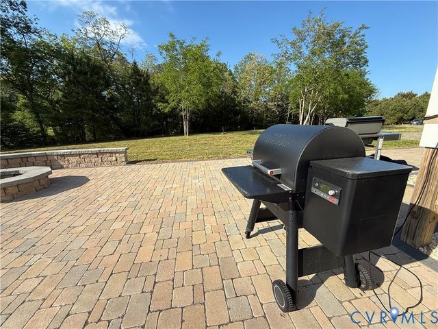 501 Glebe View Ln, Lottsburg, VA 22511