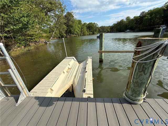 501 Glebe View Ln, Lottsburg, VA 22511