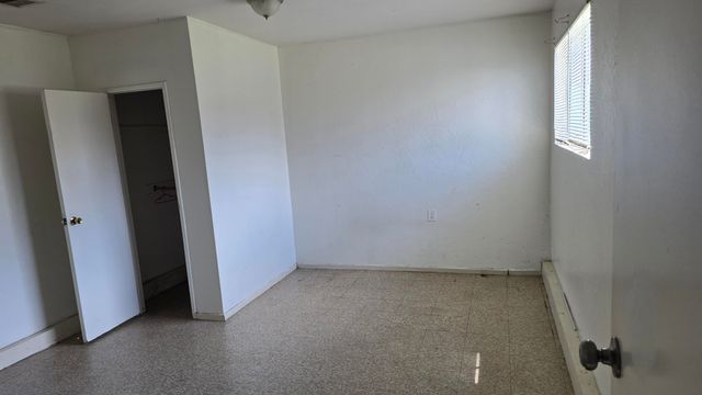 762 W Front Street, Farmersville, CA 93223