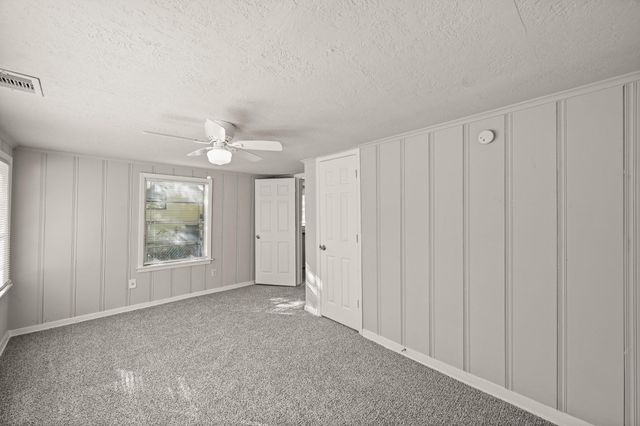 203 W Hart Avenue, Pasadena, TX 77506