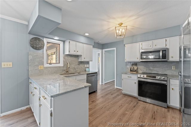 10 Fairway Drive, Whispering Pines, NC 28327