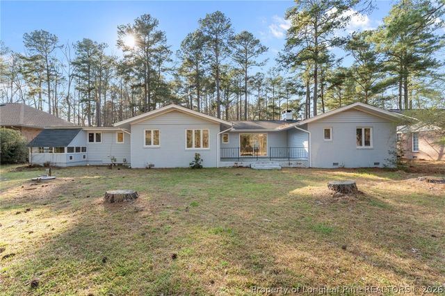 10 Fairway Drive, Whispering Pines, NC 28327