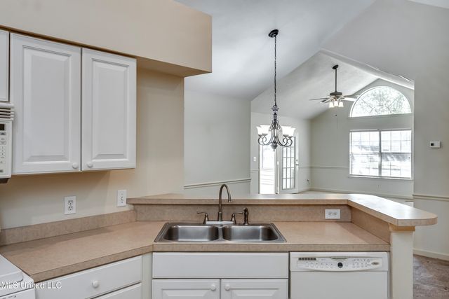 1123 Gerrits Landing, Brandon, MS 39047