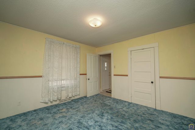 1601 2nd Ave W, Horton, KS 66439