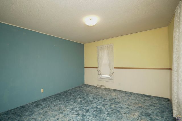 1601 2nd Ave W, Horton, KS 66439