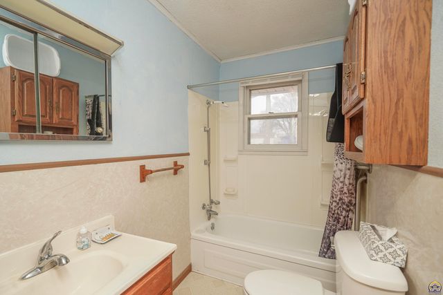 1601 2nd Ave W, Horton, KS 66439