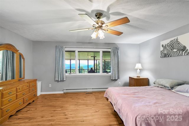 371 Heatherly Heights Road, Saluda, NC 28773