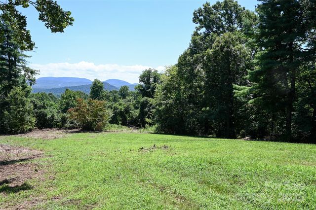 371 Heatherly Heights Road, Saluda, NC 28773