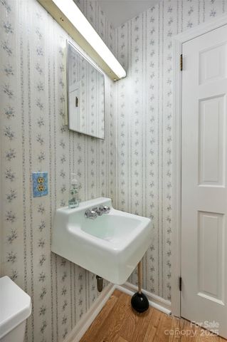 371 Heatherly Heights Road, Saluda, NC 28773