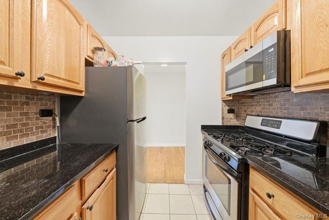4200 Herkimer Place 4F, Bronx, NY 10470