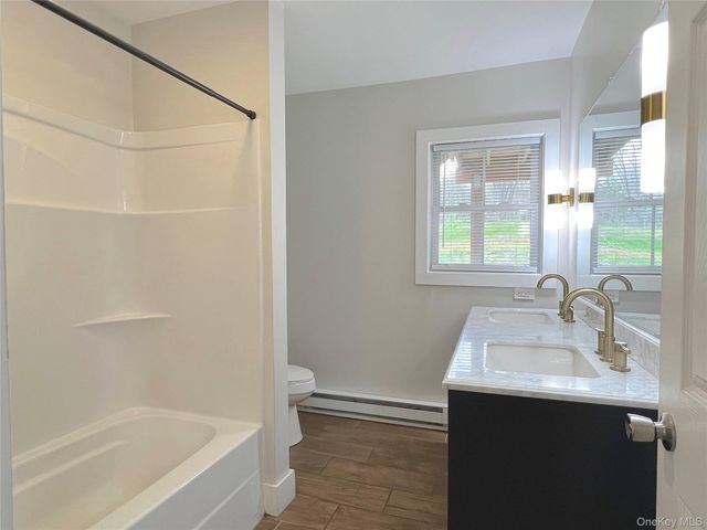 230 State Route 32 N, New Paltz, NY 12561