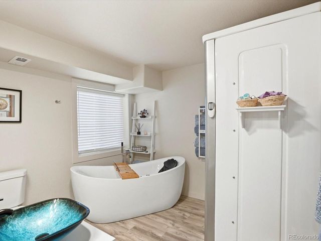 2136 E 98th Ave, Thornton, CO 80229