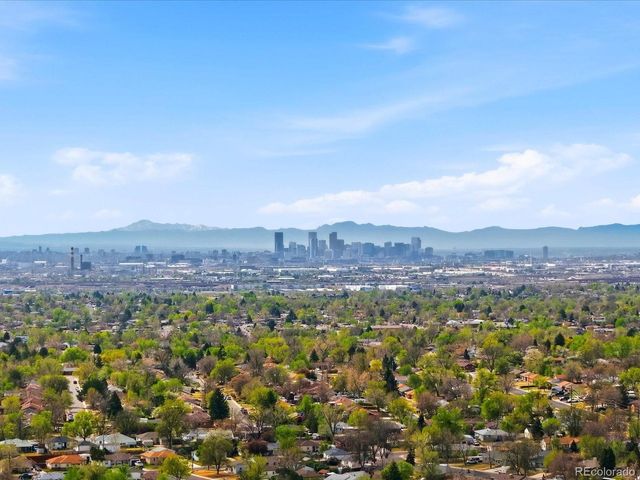 2136 E 98th Ave, Thornton, CO 80229