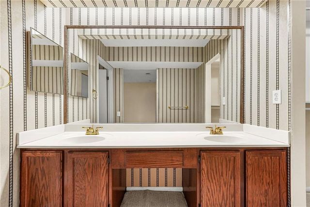 14 Dunwoody Springs Drive, Sandy Springs, GA 30328