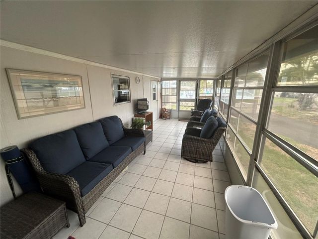 12674 SEMINOLE BOULEVARD S18, Largo, FL 33778