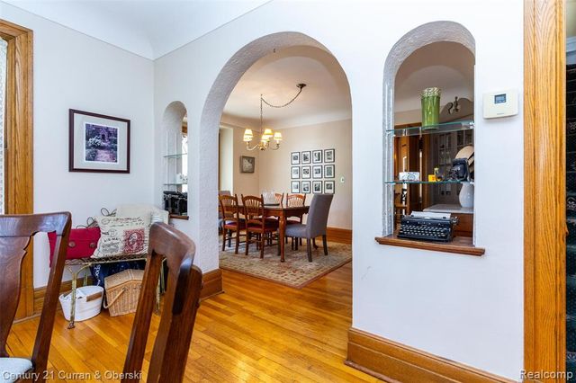 33611 Oakland Street, Farmington, MI 48335