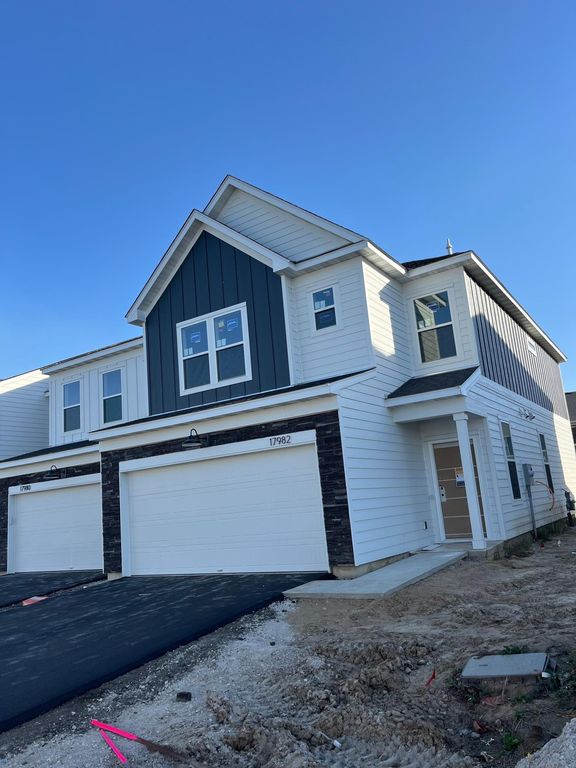 17982 Genoa Drive, Lakeville, MN 55044 — exterior