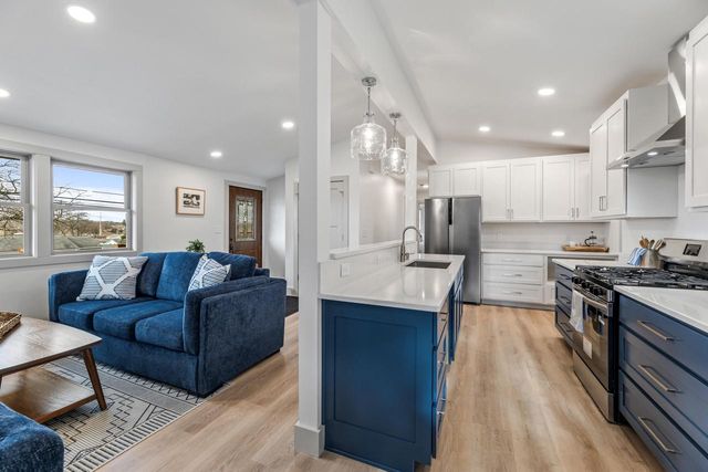 3731 Cliffside DRIVE, La Crosse, WI 54601