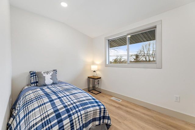 3731 Cliffside DRIVE, La Crosse, WI 54601