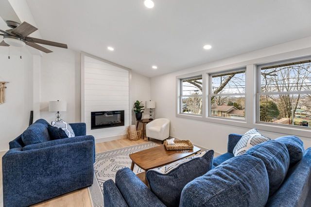 3731 Cliffside DRIVE, La Crosse, WI 54601