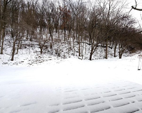 3731 Cliffside DRIVE, La Crosse, WI 54601