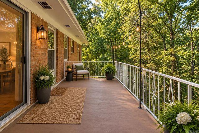 27 Wesley Drive, Sherwood, AR 72120