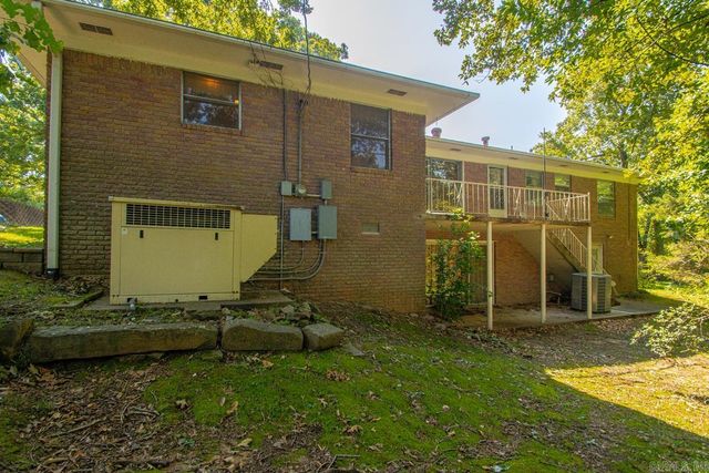 27 Wesley Drive, Sherwood, AR 72120