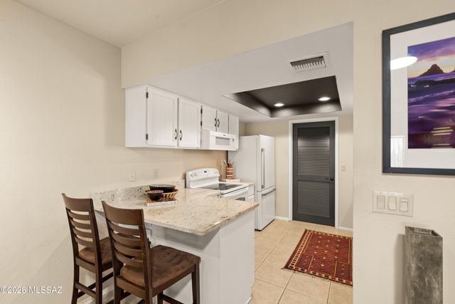 3232 W Moon Dance Way, Tucson, AZ 85741