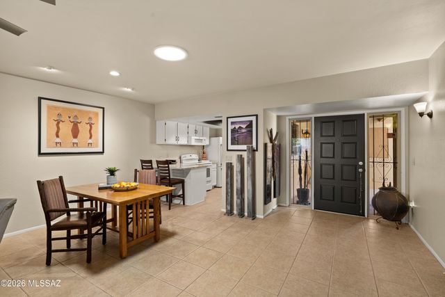 3232 W Moon Dance Way, Tucson, AZ 85741