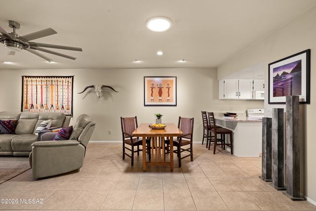 3232 W Moon Dance Way, Tucson, AZ 85741