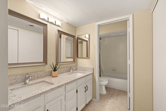 3232 W Moon Dance Way, Tucson, AZ 85741