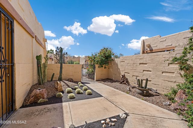 3232 W Moon Dance Way, Tucson, AZ 85741