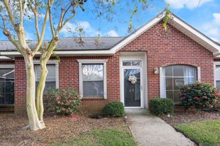 12500 Old Hammond Hwy #J2, Baton Rouge, LA 70816